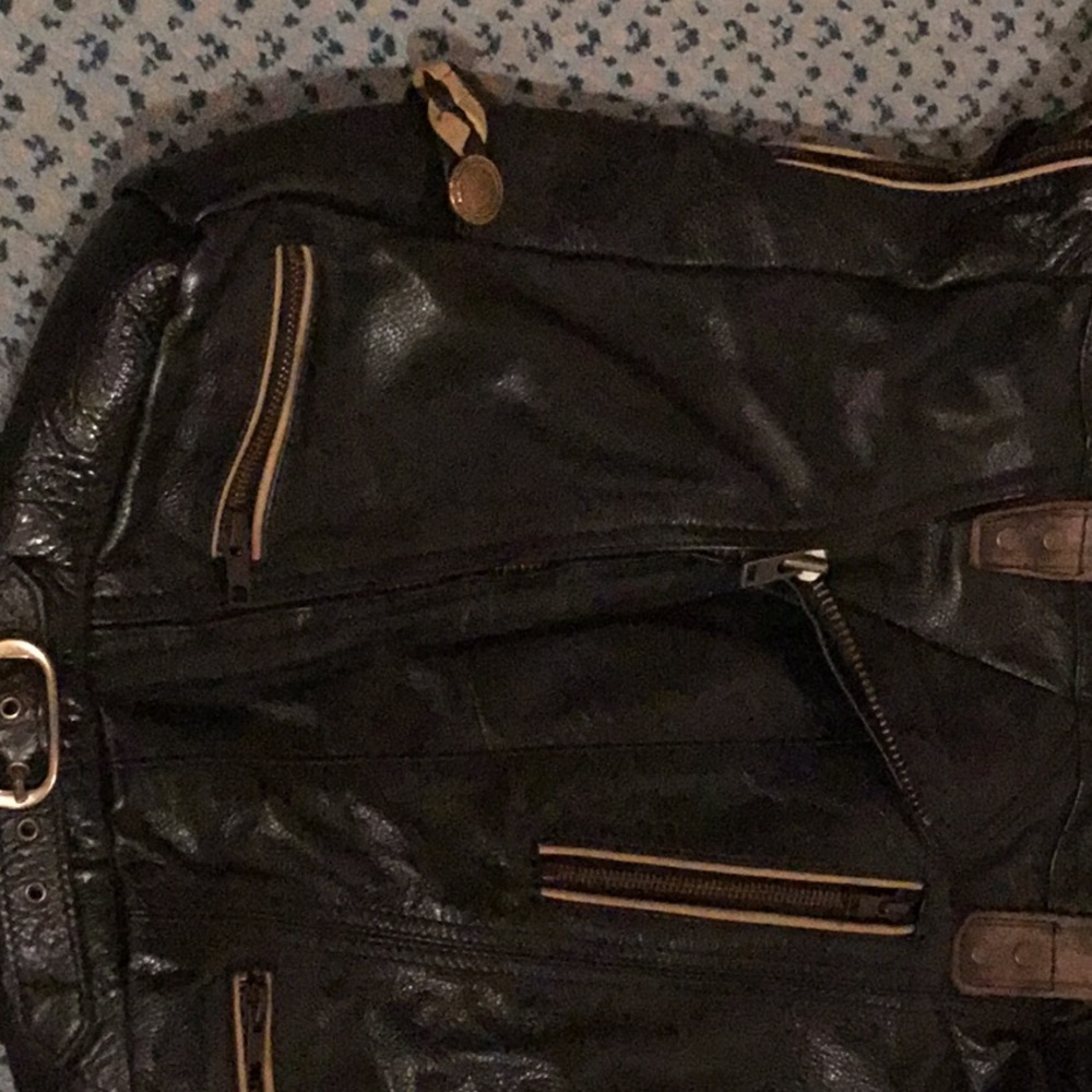 Purse - Picture 2 of 5
